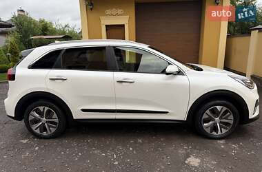 Позашляховик / Кросовер Kia Niro 2020 в 