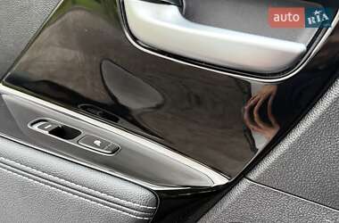 Позашляховик / Кросовер Kia Niro 2020 в 