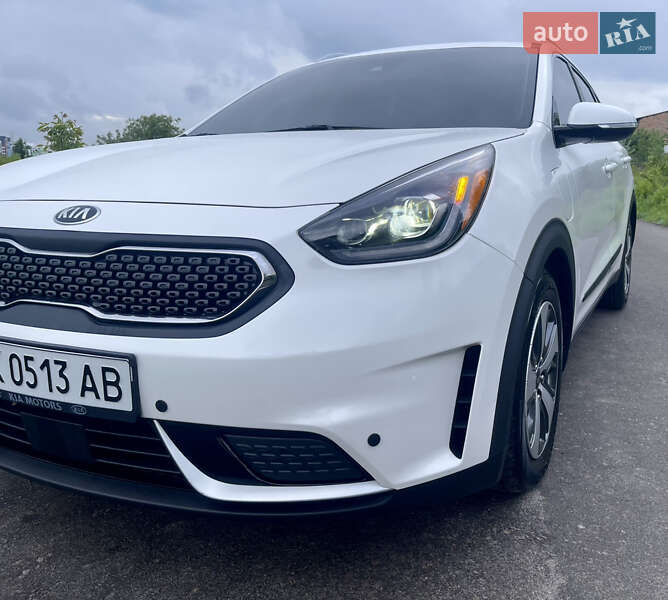 Внедорожник / Кроссовер Kia Niro 2017 в Ровно
