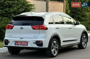 Внедорожник / Кроссовер Kia Niro 2021 в 