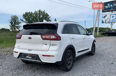 Позашляховик / Кросовер Kia Niro 2018 в 