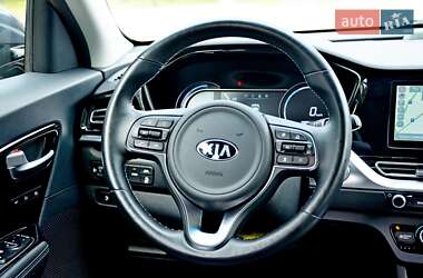Позашляховик / Кросовер Kia Niro 2020 в 