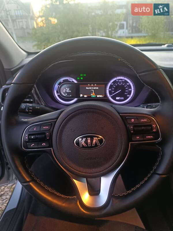 Внедорожник / Кроссовер Kia Niro 2020 в Черновцах фото 8 Внедорожник / Кроссовер Kia Niro 2020 в Черновцах