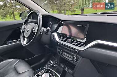 Позашляховик / Кросовер Kia Niro 2021 в 