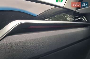 Позашляховик / Кросовер Kia Niro 2021 в 