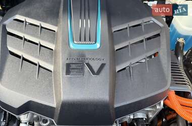 Внедорожник / Кроссовер Kia Niro 2019 в 