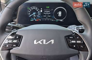 Позашляховик / Кросовер Kia Niro 2024 в 