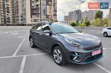 Внедорожник / Кроссовер Kia Niro 2019 в Киеве