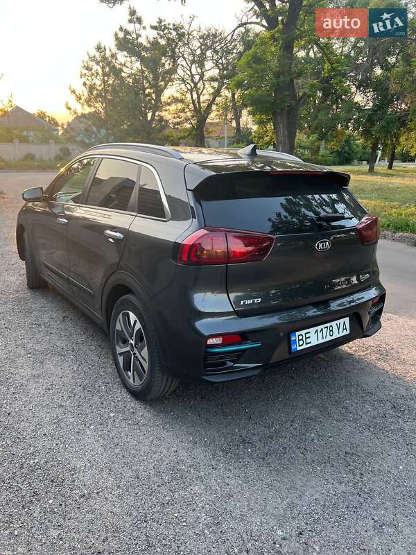 Позашляховик / Кросовер Kia Niro 2021 в Миколаєві