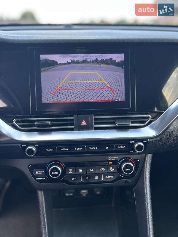 Внедорожник / Кроссовер Kia Niro 2021 в Львове