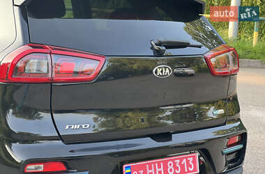 Внедорожник / Кроссовер Kia Niro 2020 в 