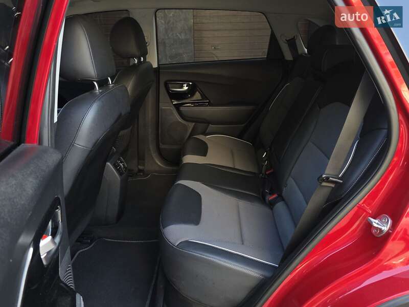 Позашляховик / Кросовер Kia Niro 2020 в Тернополі
