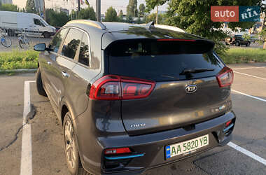 Позашляховик / Кросовер Kia Niro 2019 в 