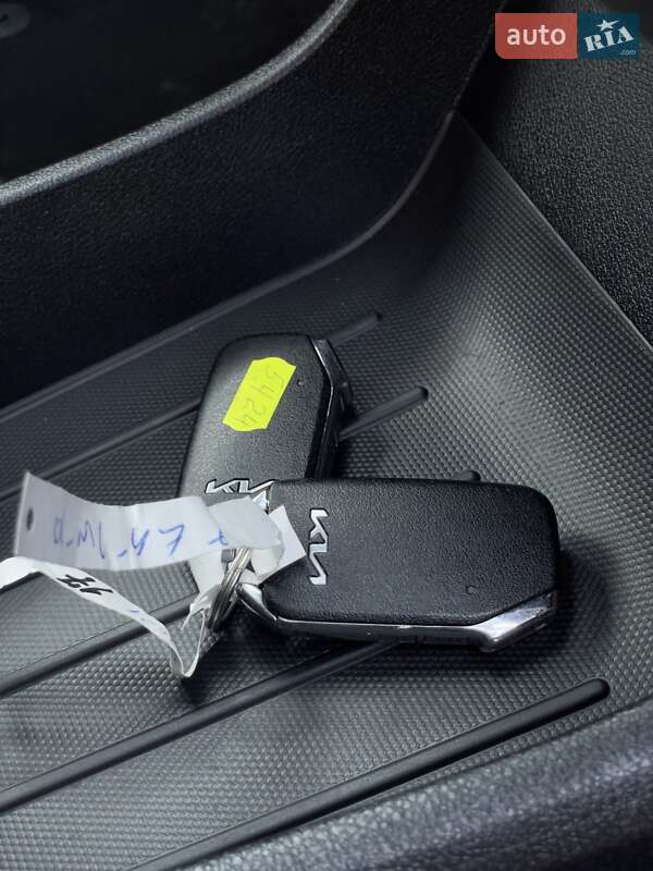 Позашляховик / Кросовер Kia Niro 2021 в Львові фото 14 Позашляховик / Кросовер Kia Niro 2021 в Львові