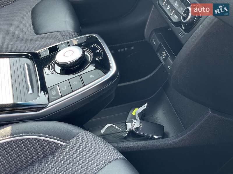 Позашляховик / Кросовер Kia Niro 2021 в Львові фото 17 Позашляховик / Кросовер Kia Niro 2021 в Львові