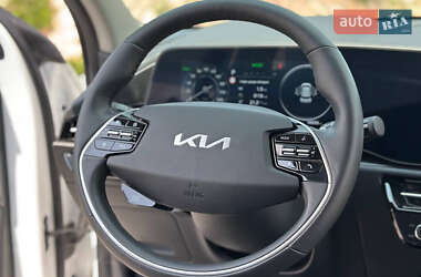 Внедорожник / Кроссовер Kia Niro 2023 в 