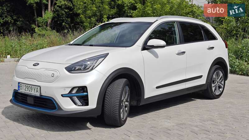 Позашляховик / Кросовер Kia Niro 2019 в Полтаві фото 2 Позашляховик / Кросовер Kia Niro 2019 в Полтаві