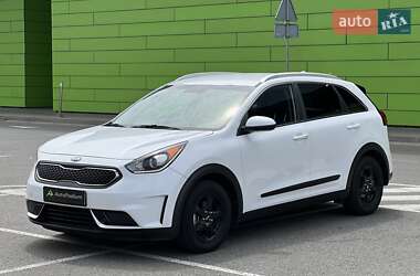 Позашляховик / Кросовер Kia Niro 2017 в Києві