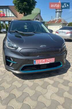 Внедорожник / Кроссовер Kia Niro 2019 в Кицмани