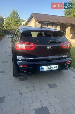 Позашляховик / Кросовер Kia Niro 2019 в 