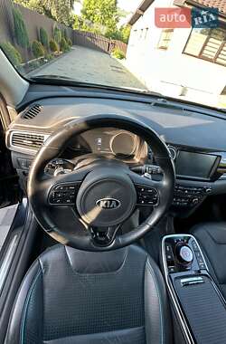 Позашляховик / Кросовер Kia Niro 2019 в 