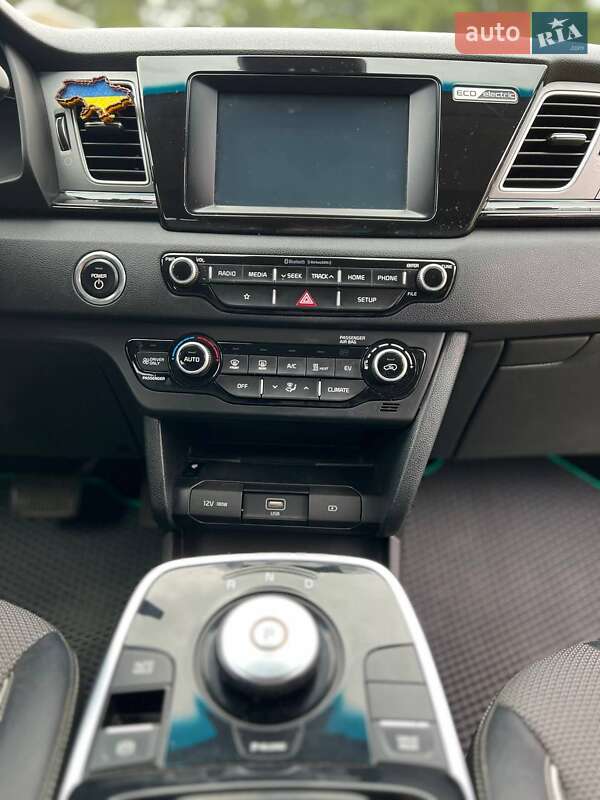 Внедорожник / Кроссовер Kia Niro 2019 в Ровно