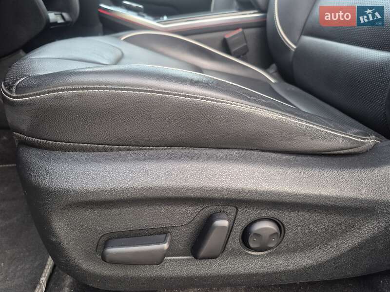 Позашляховик / Кросовер Kia Niro 2019 в Хмельницькому
