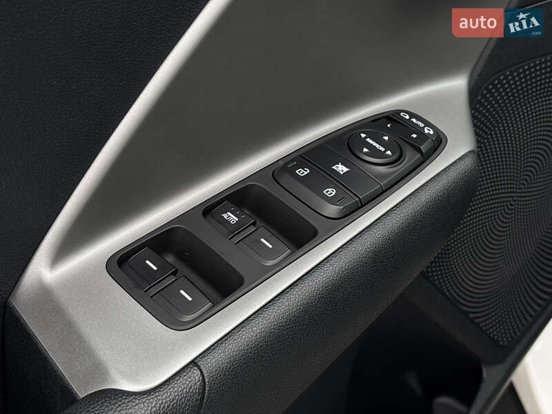 Внедорожник / Кроссовер Kia Niro 2021 в Львове