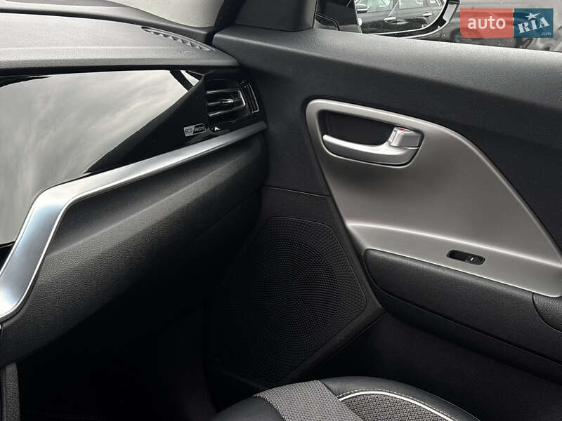 Внедорожник / Кроссовер Kia Niro 2021 в Львове