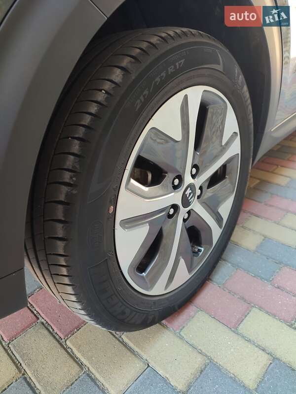 Внедорожник / Кроссовер Kia Niro 2020 в Ровно фото 24 Внедорожник / Кроссовер Kia Niro 2020 в Ровно