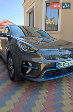 Внедорожник / Кроссовер Kia Niro 2020 в Ровно