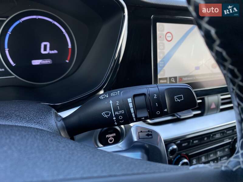Внедорожник / Кроссовер Kia Niro 2020 в Львове