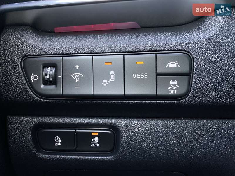 Внедорожник / Кроссовер Kia Niro 2020 в Львове
