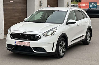 Позашляховик / Кросовер Kia Niro 2017 в Рівному