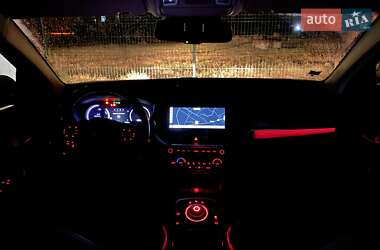 Внедорожник / Кроссовер Kia Niro 2020 в 
