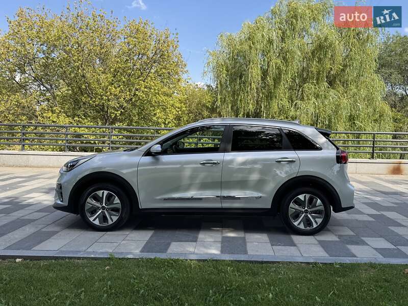 Внедорожник / Кроссовер Kia Niro 2021 в Днепре
