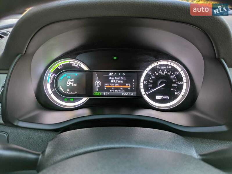 Позашляховик / Кросовер Kia Niro 2017 в Івано-Франківську