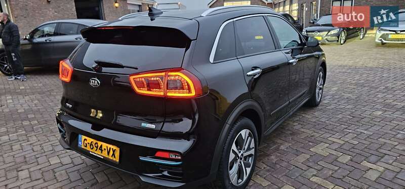 Внедорожник / Кроссовер Kia Niro 2019 в Яремче