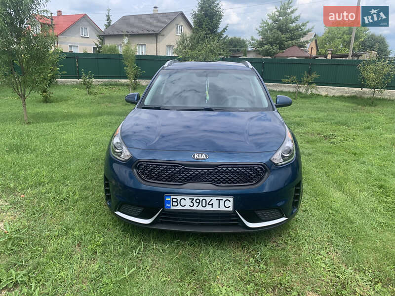 Внедорожник / Кроссовер Kia Niro 2018 в Буске