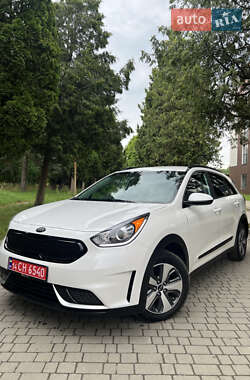 Внедорожник / Кроссовер Kia Niro 2017 в Львове