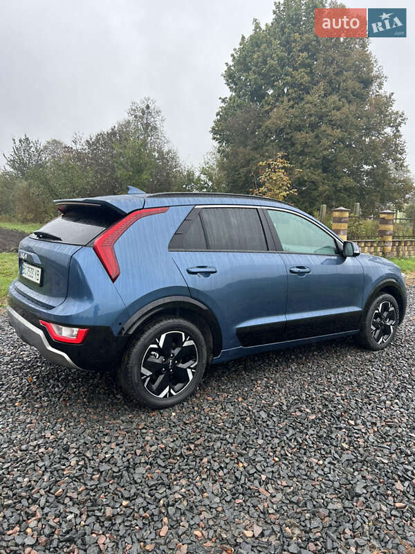 Внедорожник / Кроссовер Kia Niro 2023 в Новояворовске