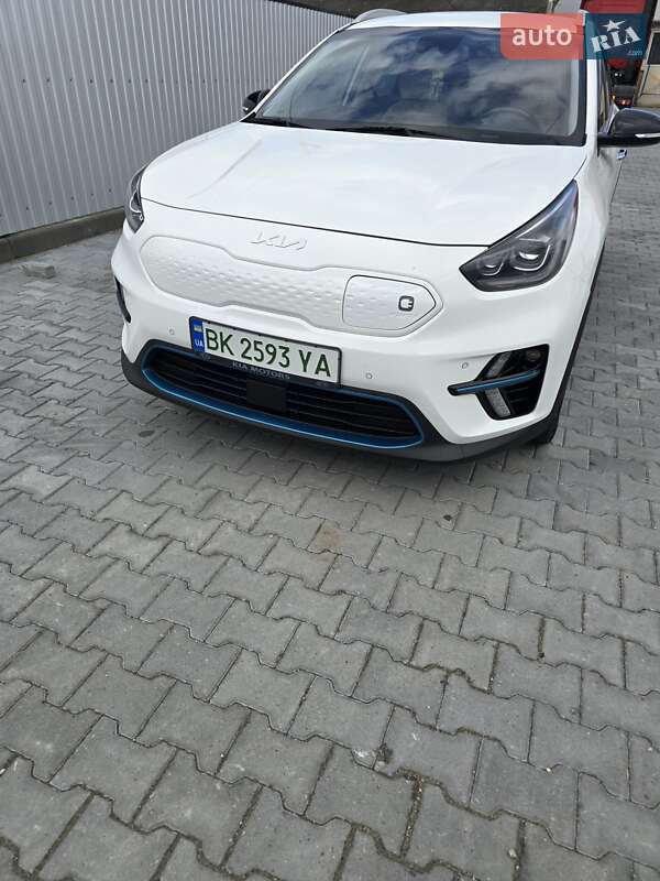 Позашляховик / Кросовер Kia Niro 2022 в Тернополі