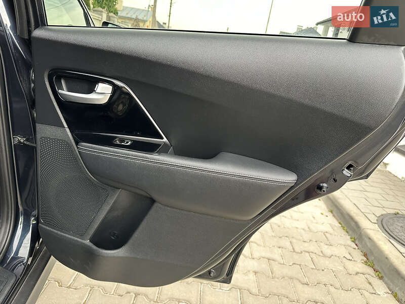 Позашляховик / Кросовер Kia Niro 2021 в Дрогобичі