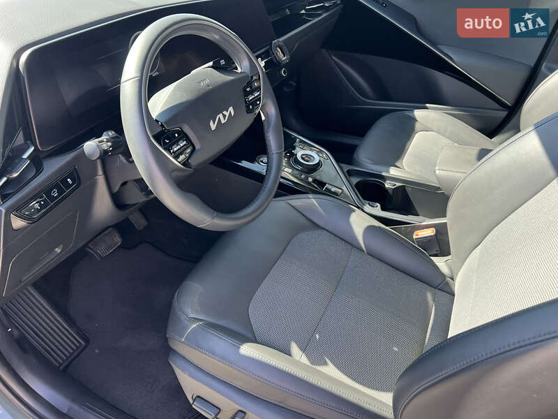 Позашляховик / Кросовер Kia Niro 2023 в Львові
