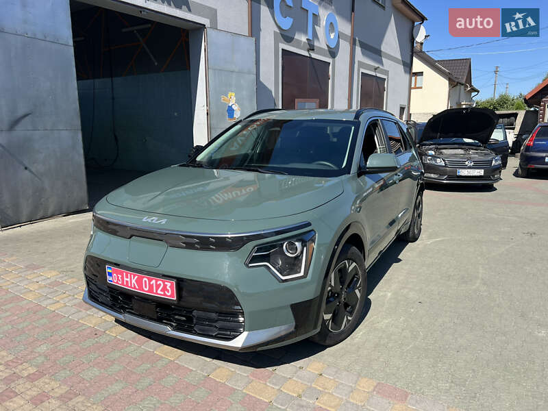 Позашляховик / Кросовер Kia Niro 2023 в Львові