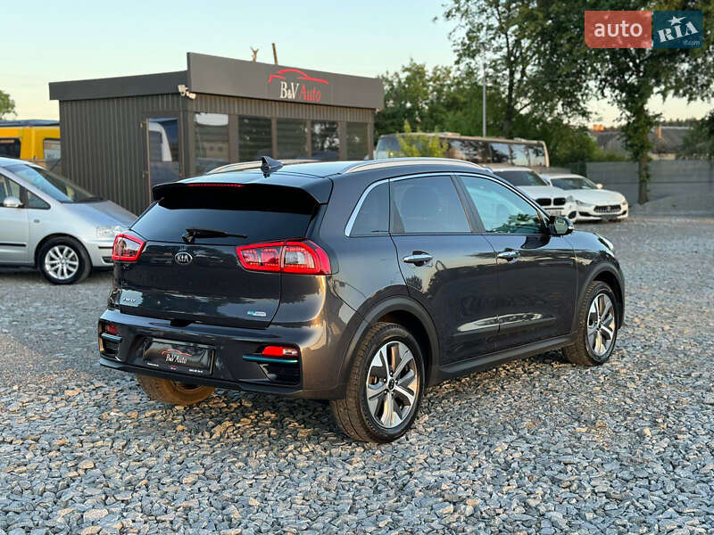 Внедорожник / Кроссовер Kia Niro 2019 в Нетешине