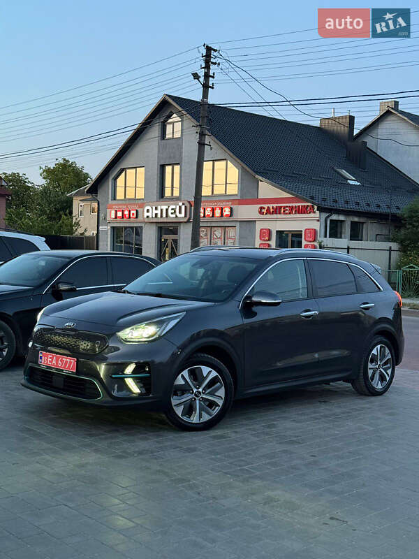 Внедорожник / Кроссовер Kia Niro 2019 в Нетешине