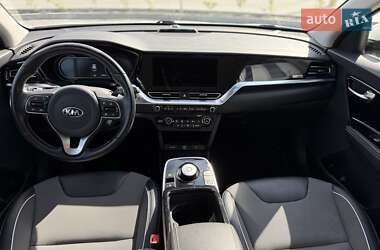 Позашляховик / Кросовер Kia Niro 2021 в 