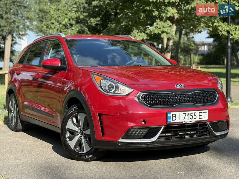 Внедорожник / Кроссовер Kia Niro 2017 в Киеве