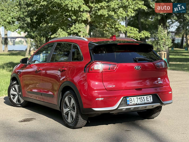 Внедорожник / Кроссовер Kia Niro 2017 в Киеве